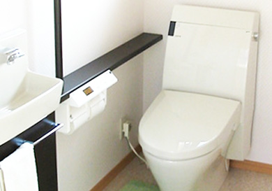 トイレや浴室の間取り変更とリビングの増築